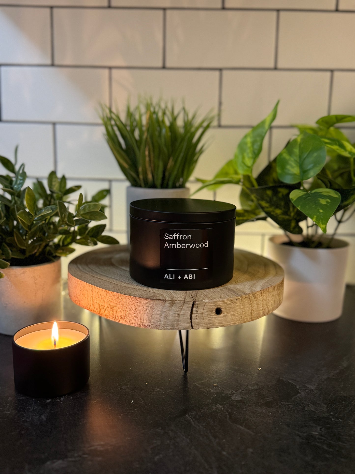 Saffron Amberwood Candle